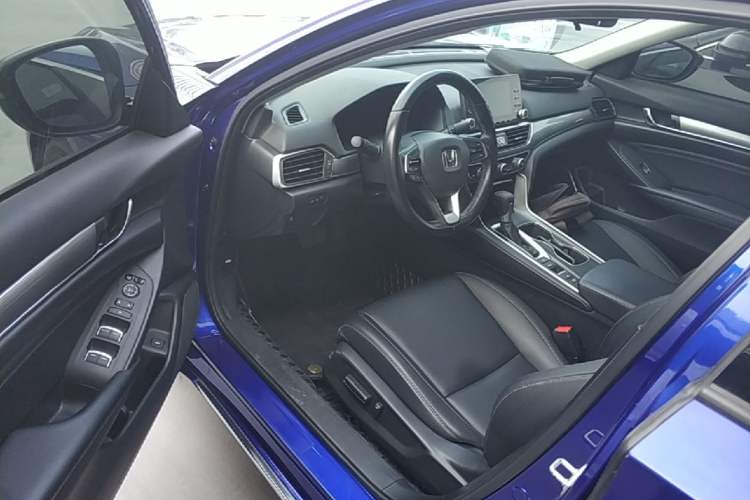 Used Honda Accord 2018 260TURBO Elite Edition China VI Driver Seat