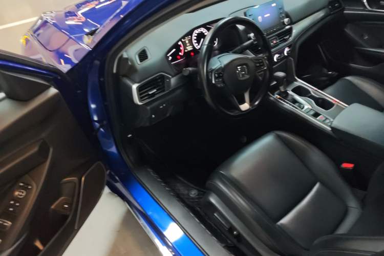 Used Honda Accord 2018 260TURBO Elite Edition China VI Driver Seat
