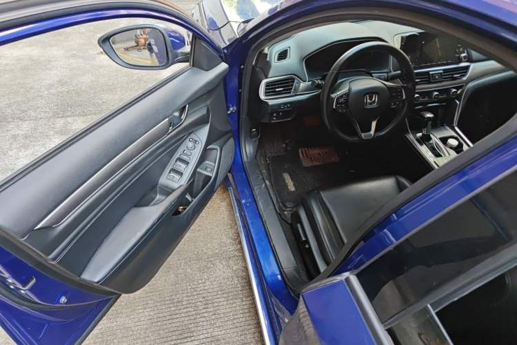 Used Honda Accord 2018 260TURBO Luxury Edition China V Emission Standard Driver Seat