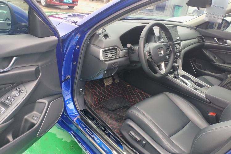 Used Honda Accord 2018 260TURBO Elite Edition China VI Driver Seat