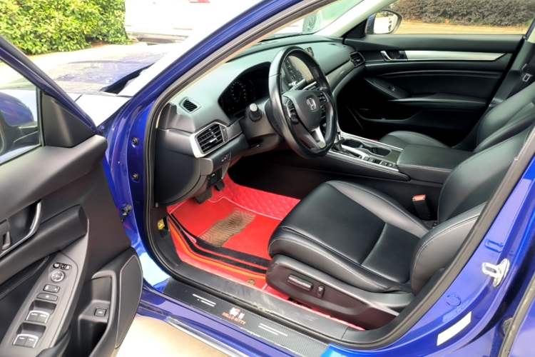 Used Honda Accord 2018 260TURBO Elite Edition China VI Driver Seat