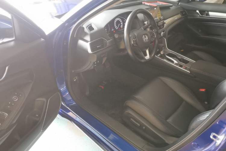 Used Honda Accord 2018 260TURBO Luxury Edition China VI Driver Seat