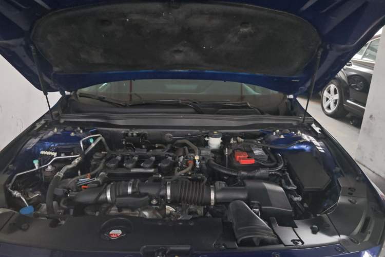 Used Honda Accord 2018 260TURBO Elite Edition China V Engine Bay