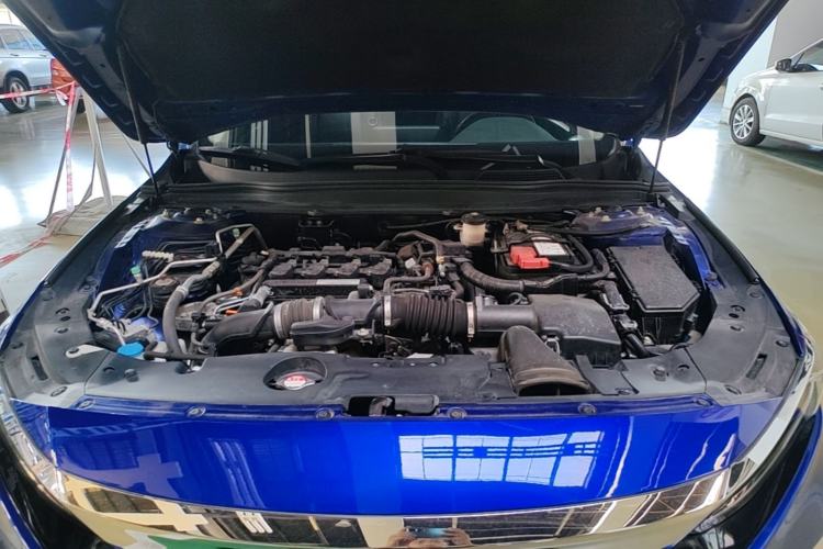 Used Honda Accord 2018 260TURBO Elite Edition China VI Engine Bay