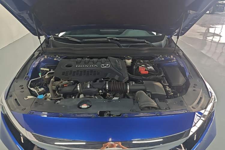 Used Honda Accord 2018 260TURBO Luxury Edition China V Emission Standard Engine Bay