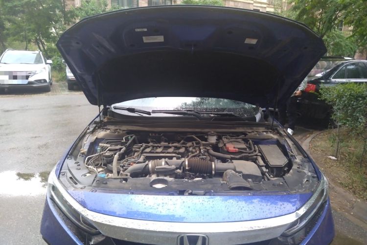 Used Honda Accord 2018 260TURBO Elite Edition China V Engine Bay