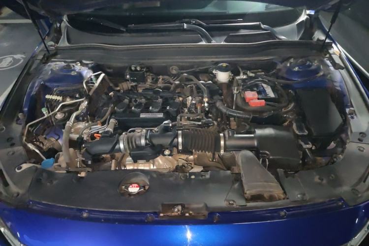 Used Honda Accord 2018 260TURBO Luxury Edition China VI Engine Bay