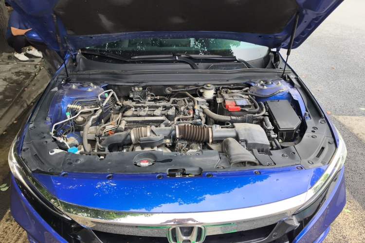 Used Honda Accord 2018 260TURBO Prestige Edition China VI Engine Bay