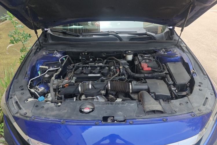 Used Honda Accord 2018 260TURBO Luxury Edition China V Emission Standard Engine Bay