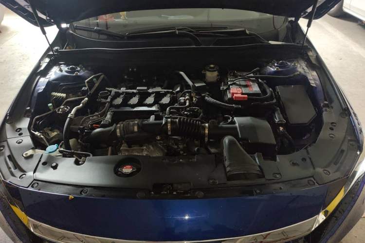 Used Honda Accord 2018 260TURBO Elite Edition China VI Engine Bay