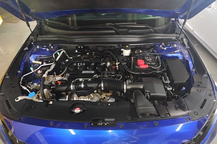 Used Honda Accord 2018 260TURBO Elite Edition China VI Engine Bay