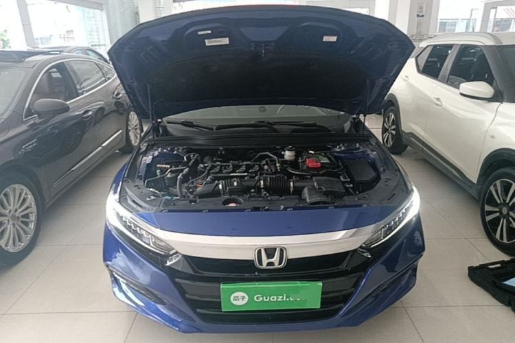 Used Honda Accord 2018 230TURBO Comfort Edition China VI Emission Standard Engine Bay