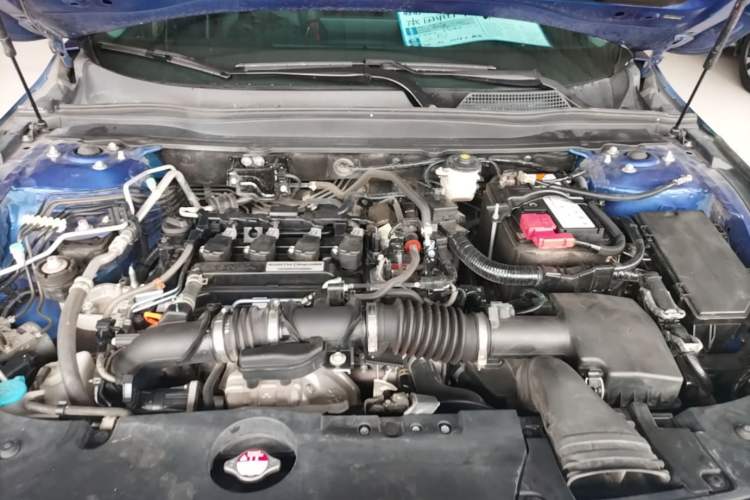 Used Honda Accord 2018 260TURBO Luxury Edition China V Emission Standard Engine Bay