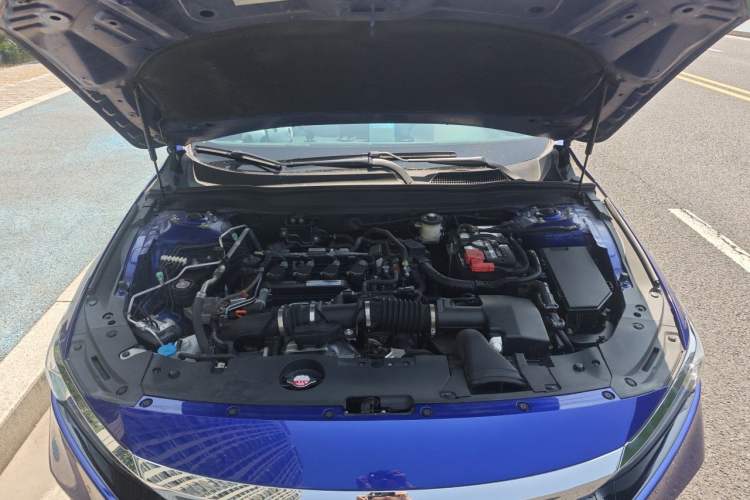 Used Honda Accord 2018 260TURBO Luxury Edition China VI Engine Bay