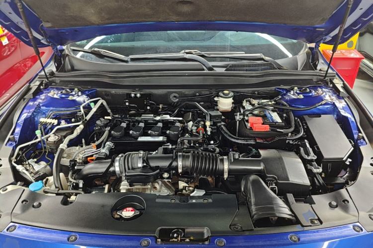 Used Honda Accord 2018 260TURBO Luxury Edition China VI Engine Bay