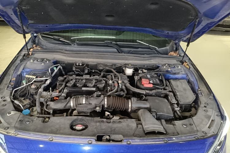 Used Honda Accord 2018 260TURBO Luxury Edition China V Emission Standard Engine Bay