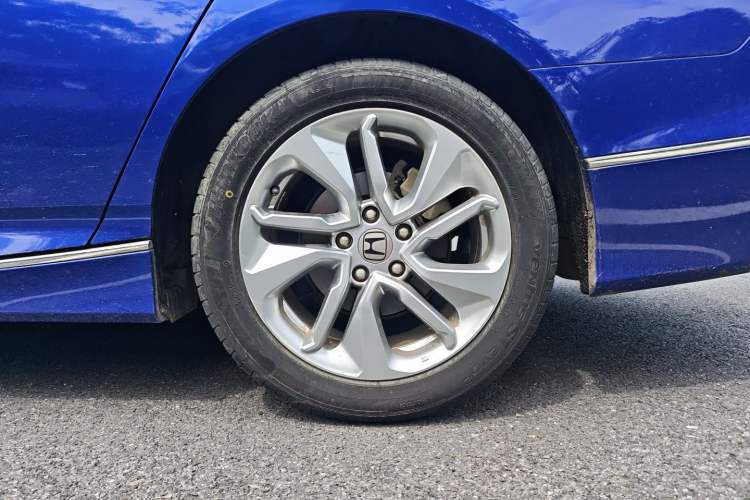 Used Honda Accord 2018 260TURBO Elite Edition China V Exterior 4
