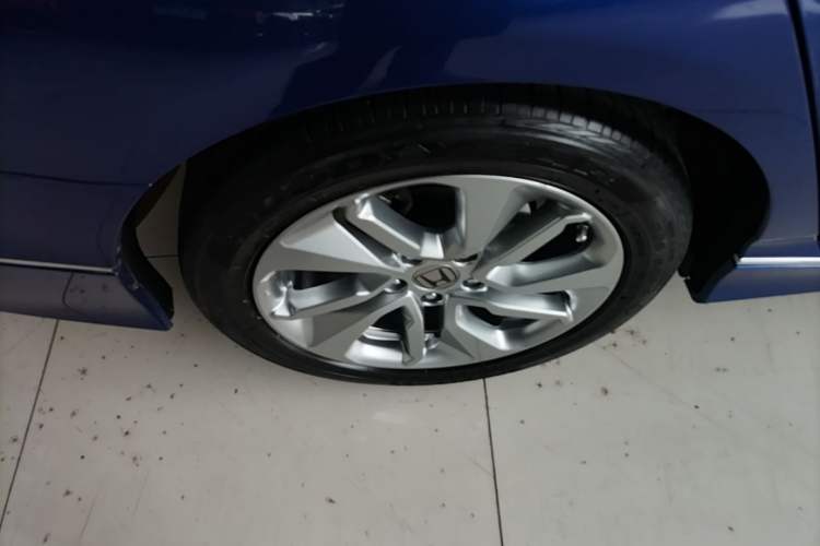 Used Honda Accord 2018 260TURBO Luxury Edition China V Emission Standard Exterior 5