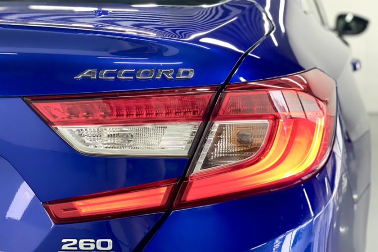 Used Honda Accord 2018 260TURBO Luxury Edition China V Emission Standard Exterior 9