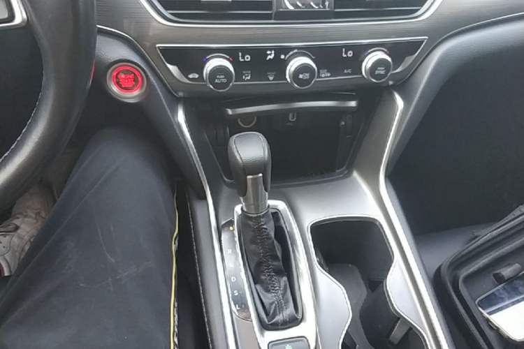 Used Honda Accord 2018 260TURBO Elite Edition China VI Gear Lever