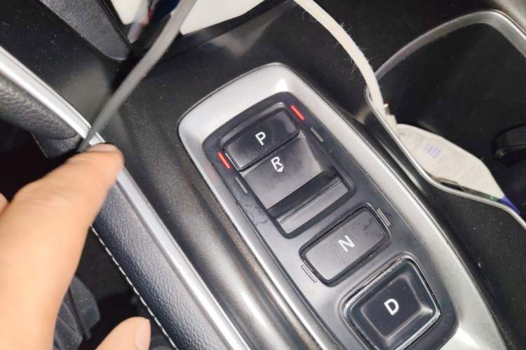 Used Honda Accord 2018 Rui·Hybrid 2.0L Rui Ku Edition China VI Gear Lever