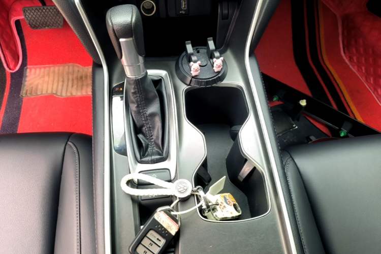 Used Honda Accord 2018 260TURBO Elite Edition China VI Gear Lever