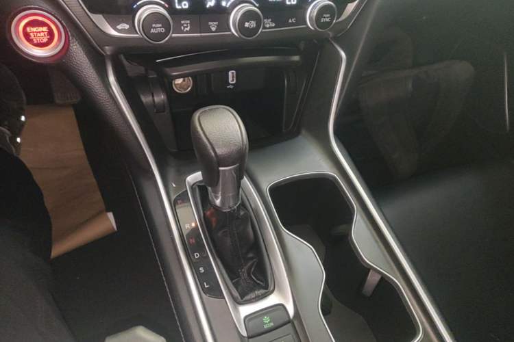 Used Honda Accord 2018 260TURBO Elite Edition China V Gear Lever