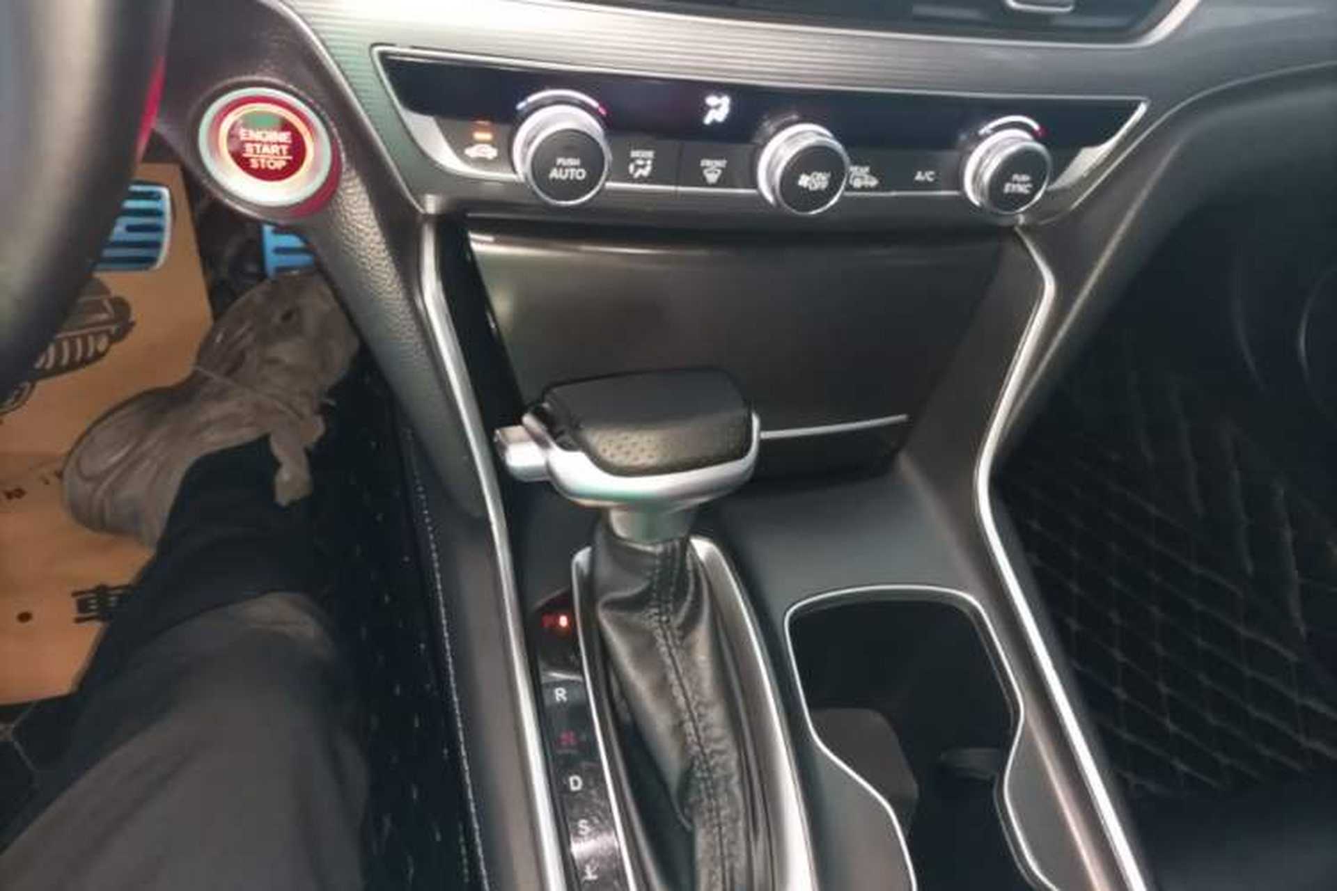 Used Honda Accord 2018 260TURBO Luxury Edition China V Emission Standard Gear Lever