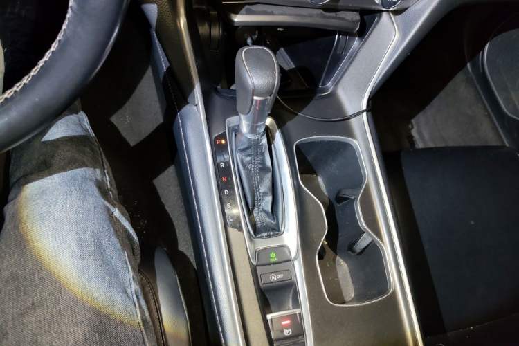 Used Honda Accord 2018 260TURBO Elite Edition China VI Gear Lever