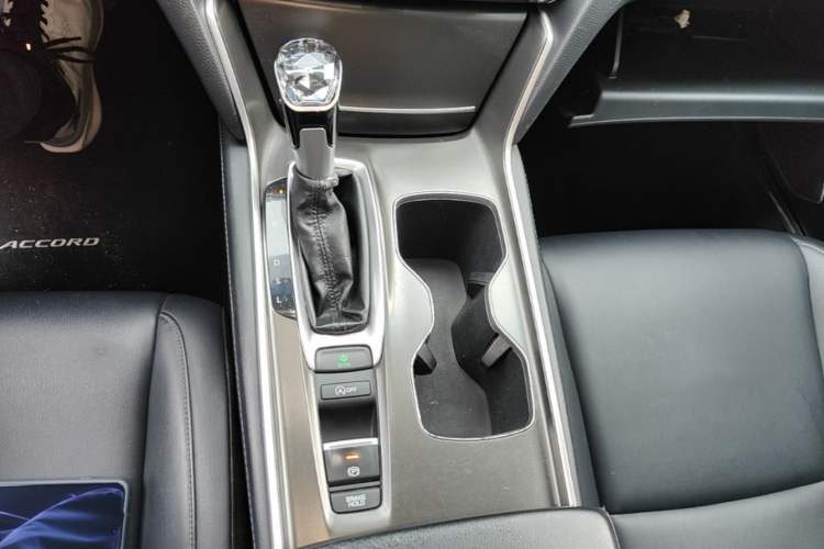 Used Honda Accord 2018 260TURBO Elite Edition China V Gear Lever