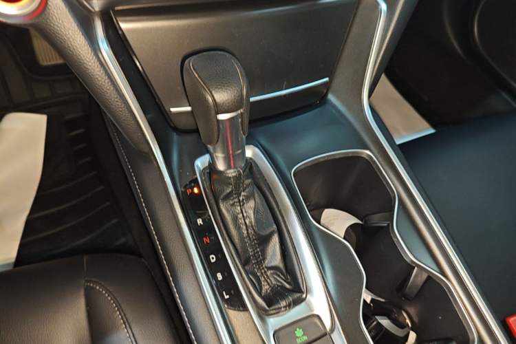 Used Honda Accord 2018 260TURBO Luxury Edition China VI Gear Lever