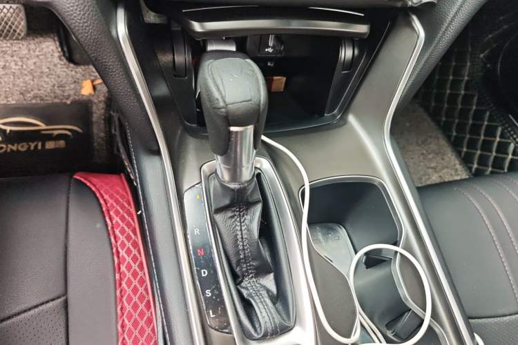 Used Honda Accord 2018 260TURBO Luxury Edition China V Emission Standard Gear Lever