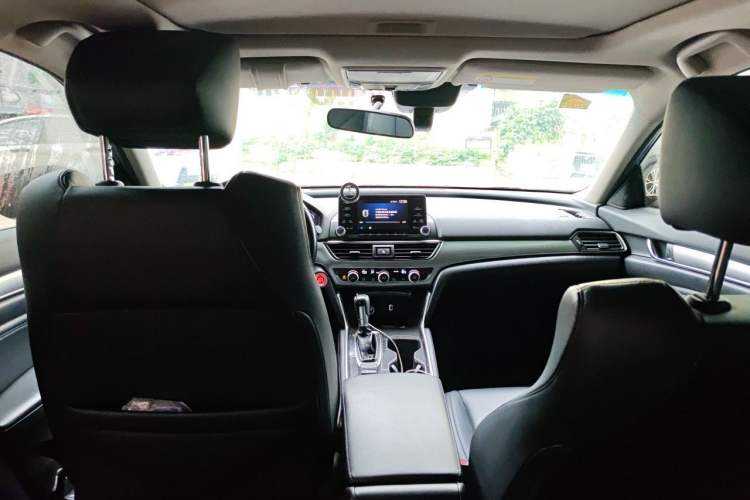 Used Honda Accord 2018 260TURBO Luxury Edition China VI Headliner