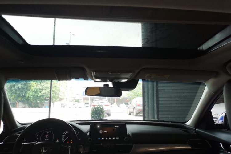 Used Honda Accord 2018 260TURBO Luxury Edition China VI Headliner