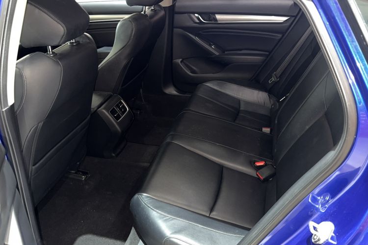 Used Honda Accord 2018 260TURBO Luxury Edition China V Emission Standard Interior 1