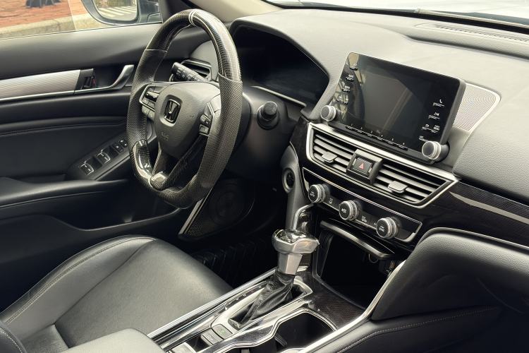 Used Honda Accord 2018 260TURBO Elite Edition China VI Interior 2