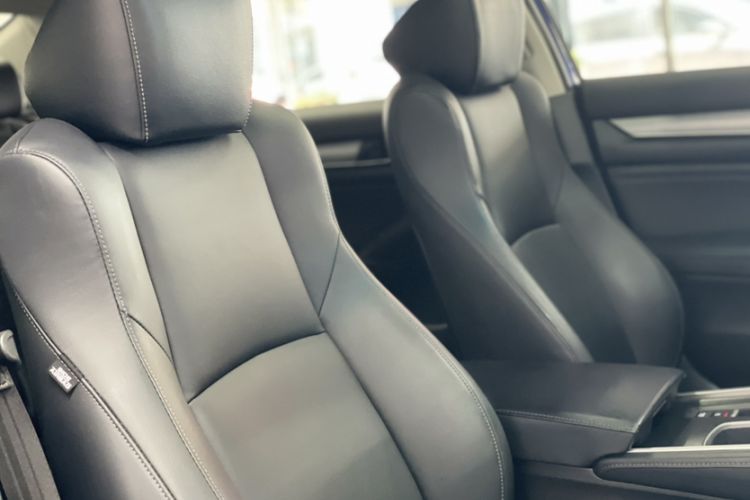 Used Honda Accord 2018 260TURBO Luxury Edition China V Emission Standard Interior 3