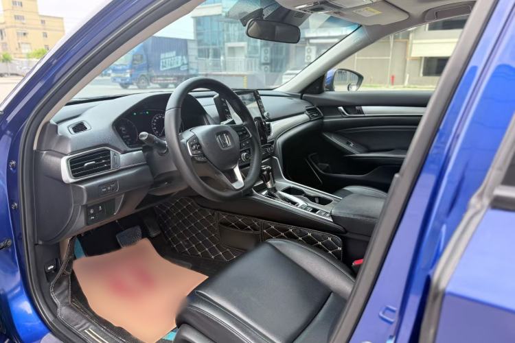 Used Honda Accord 2018 260TURBO Luxury Edition China V Emission Standard Interior 4