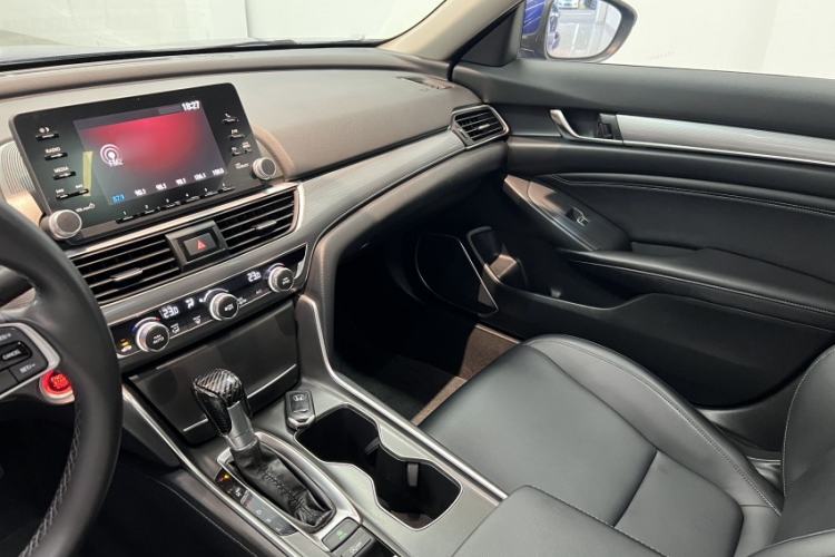 Used Honda Accord 2018 260TURBO Elite Edition China V Interior 6