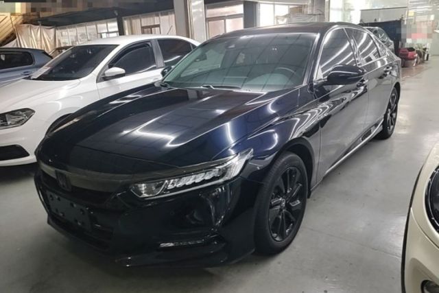 Ojetý Honda Accord 2018 260TURBO Elite Edition China VI