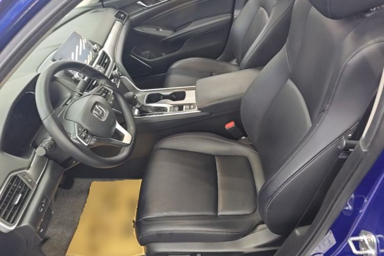 Used Honda Accord 2018 260TURBO Luxury Edition China VI Left Front Seat