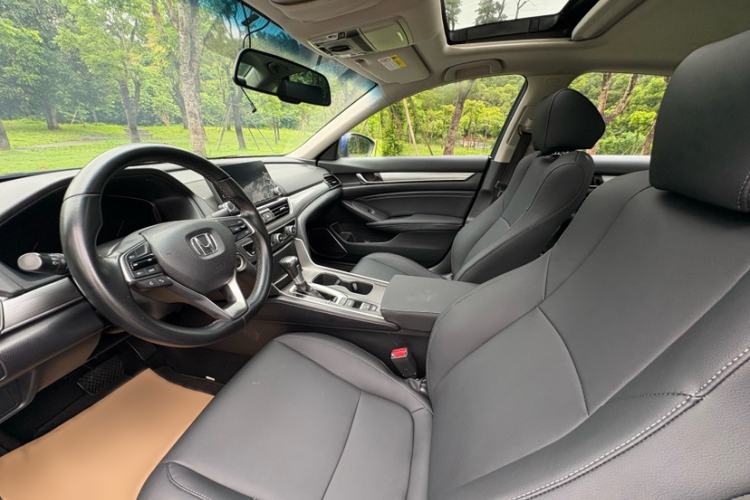 Used Honda Accord 2018 260TURBO Elite Edition China V Left Front Seat