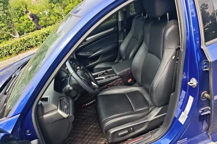 Used Honda Accord 2018 260TURBO Elite Edition China V Left Front Seat