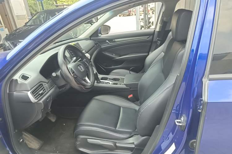 Used Honda Accord 2018 230TURBO Comfort Version National V Left Front Seat