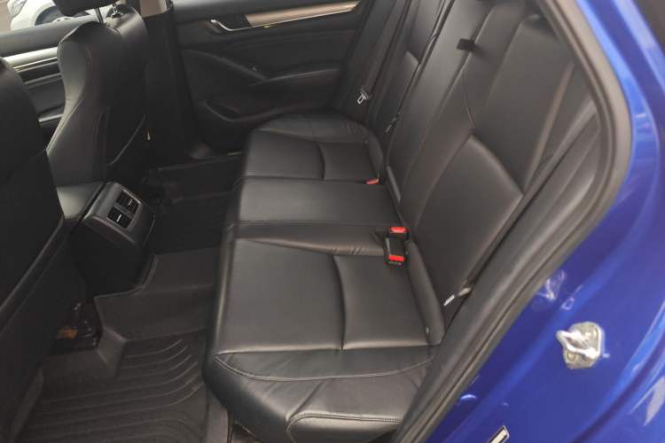 Used Honda Accord 2018 260TURBO Luxury Edition China V Emission Standard Left Rear Seat