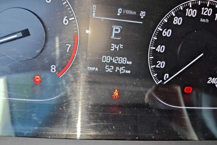 Used Honda Accord 2018 260TURBO Elite Edition China V Odometer Close Up