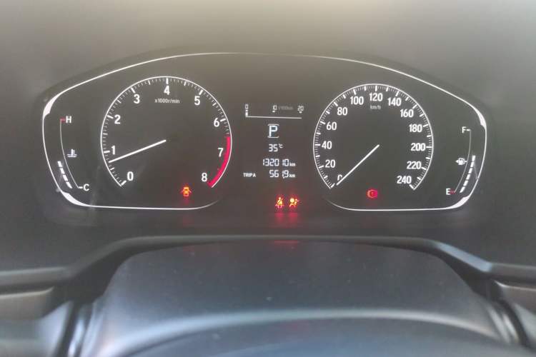 Used Honda Accord 2018 230TURBO Comfort Version National V Odometer Close Up
