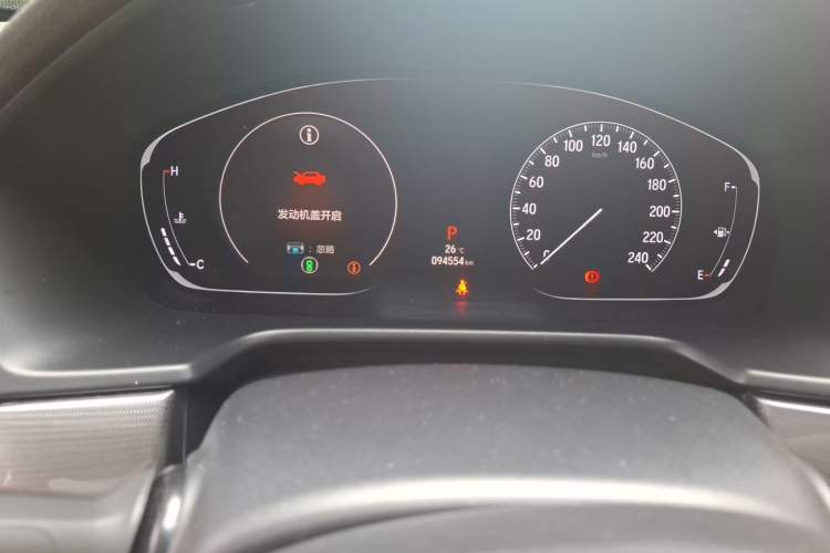 Used Honda Accord 2018 260TURBO Luxury Edition China V Emission Standard Odometer Close Up
