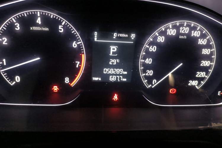Used Honda Accord 2018 260TURBO Elite Edition China VI Odometer Close Up