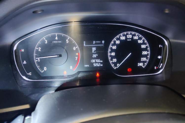 Used Honda Accord 2018 230TURBO Comfort Version National V Odometer Close Up
